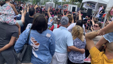 Crowds gather at Nona Festival