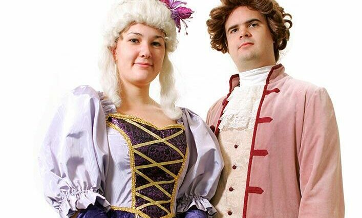 Queen Charlotte Halloween costume.